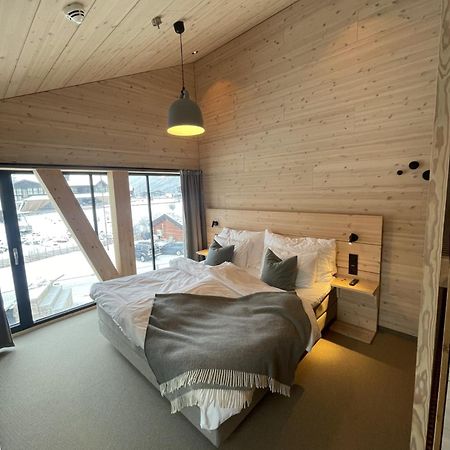 Brimibue Hotel Lom Zewnętrze zdjęcie