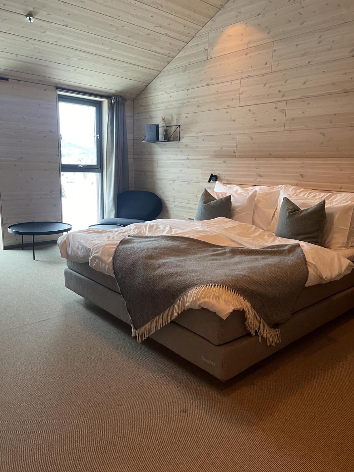 Brimibue Hotel Lom Zewnętrze zdjęcie